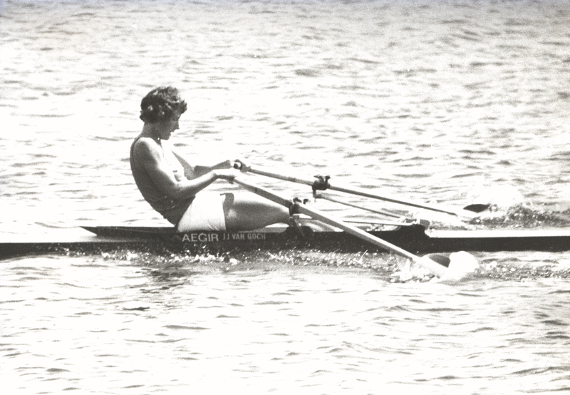 1976 ingrid in de skiff voor de OS.png